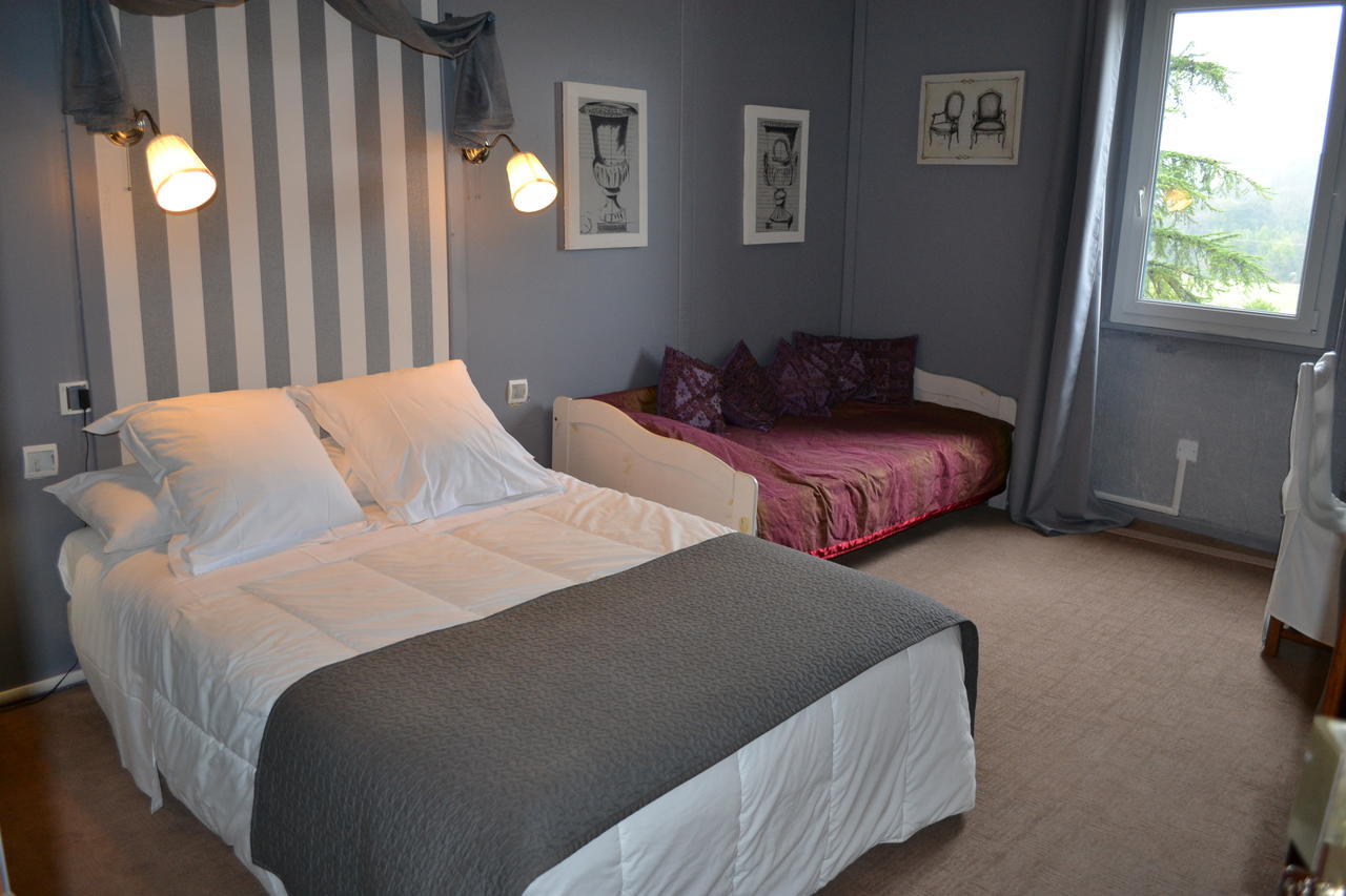 Logis Le Relais Sarrasin Hotell Vezenobres Rom bilde