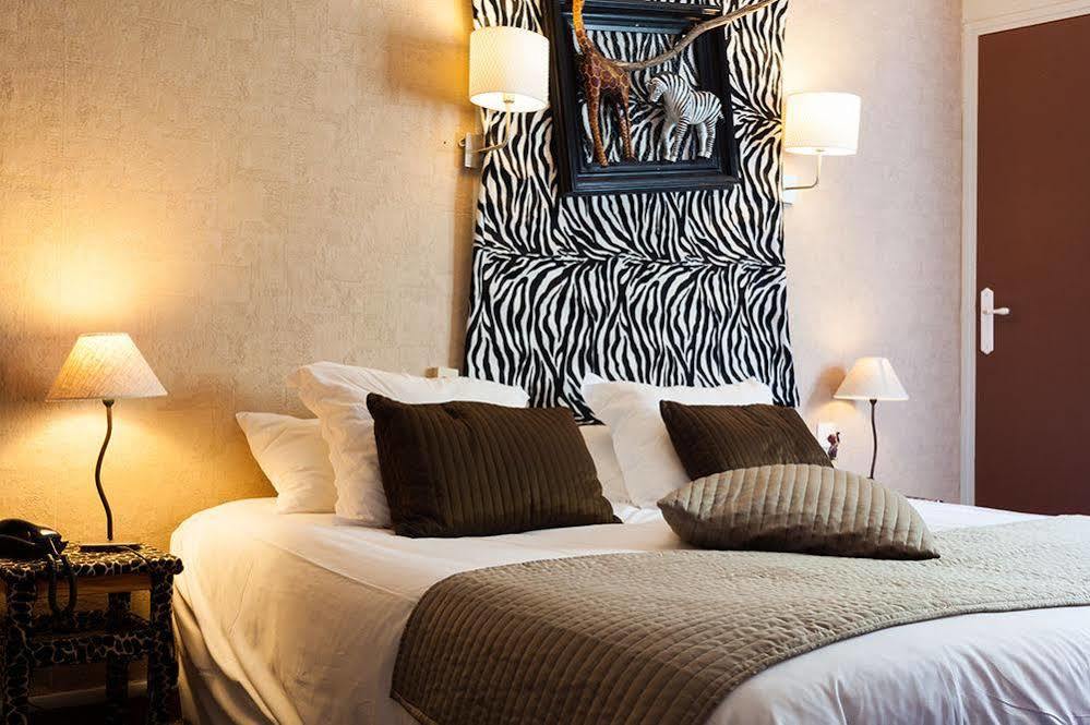 Logis Le Relais Sarrasin Hotell Vezenobres Eksteriør bilde